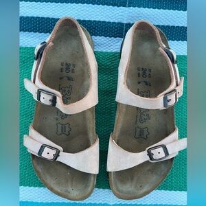 ✨🎉 Size 6- Birki’s Birkenstock Women's Sandals - Light Pink